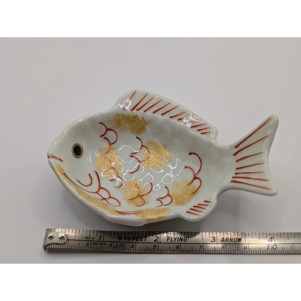 Arita Ware Koraku Kiln Japanese Sea Bream Tai Fish Small Dipping Sauce Plates 2